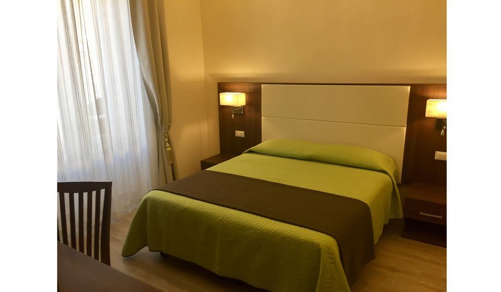 Archi di Roma Guest House Exterior foto